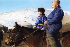 Grandma-and-Tung-on-horses-WM